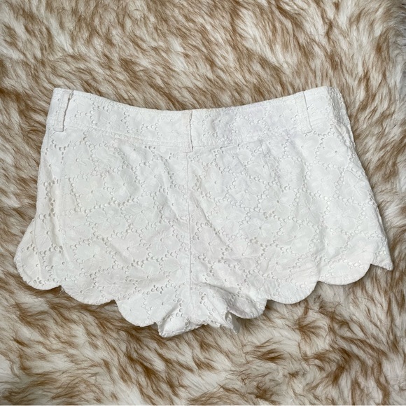 Lilly Pulitzer The Walsh eyelet shorts - Picture 4 of 6